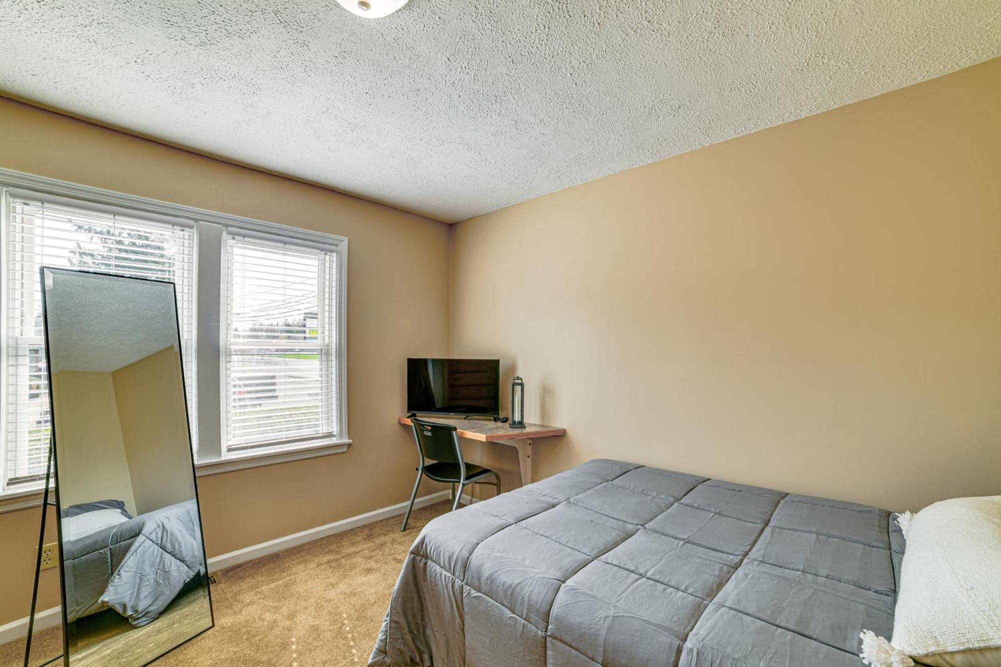 Less Than 2 Mi To Suny Cortland Unit With Private Parking Exterior photo