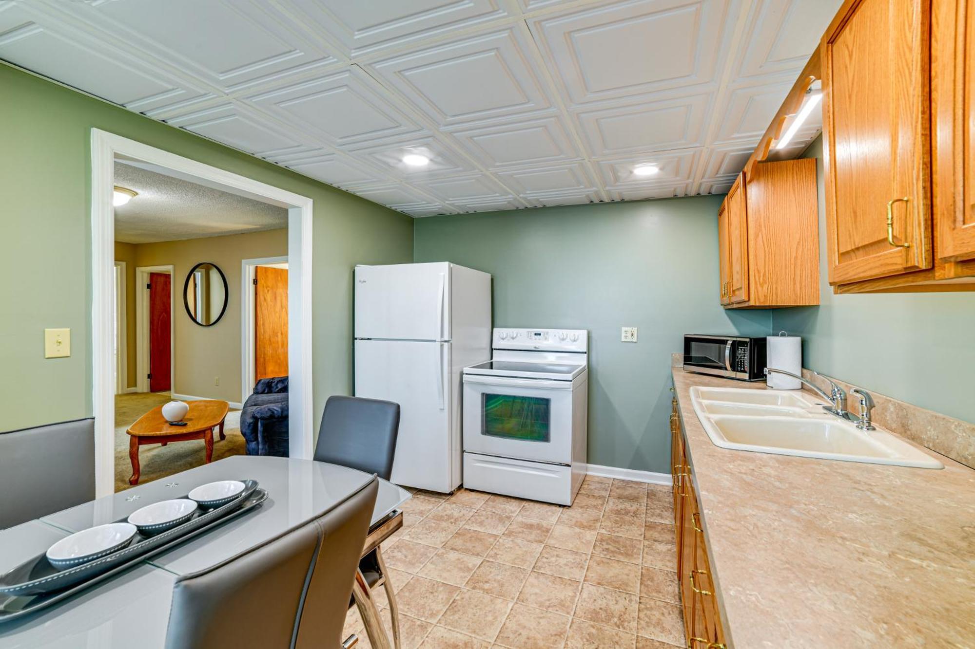 Less Than 2 Mi To Suny Cortland Unit With Private Parking Exterior photo